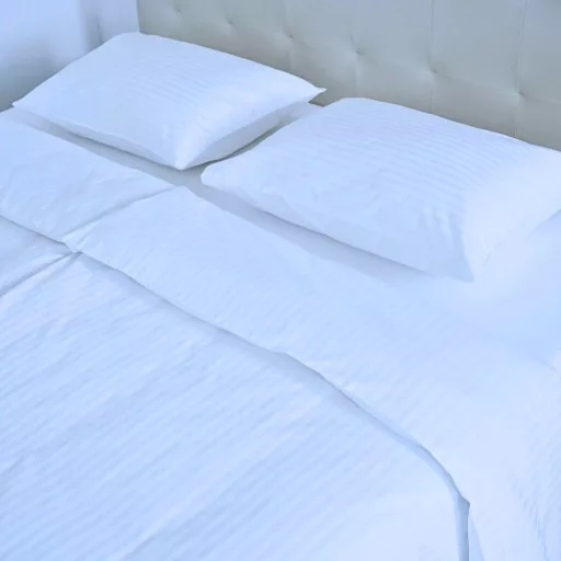 Damask bedding set 100% cotton with 150 x 200 cm duvet cover